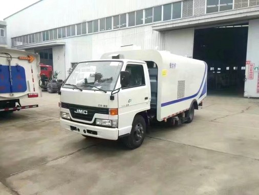 江铃3360吸尘车  5方